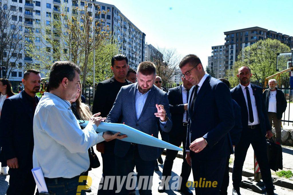 Мицкоски: Започна реконструкцијата на 19 улици во Општина Аеродром